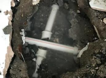 五指山阳台漏水维修公司为您分享楼上楼下漏水怎么处理